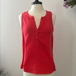 Love stitch Sleeveless Top
